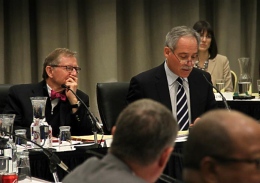 OSU President E. Gordon Gee (left) and Board Chair Robert H. Schottenstein at the Board of Trustees meeting the morning of Feb. 1.