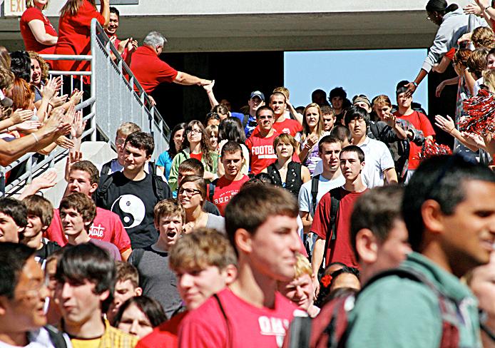 OSU freshmen pour into Ohio Stadium during Autumn Quarter 2010 Freshman Convocation.