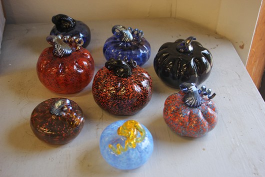 In preparation for the fall holiday season, members of the Glass Club create colorful and festive pieces for display. Credit: Ian Bailey / Lantern reporter 